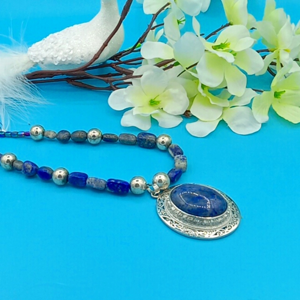 Lapis Lejeune necklace